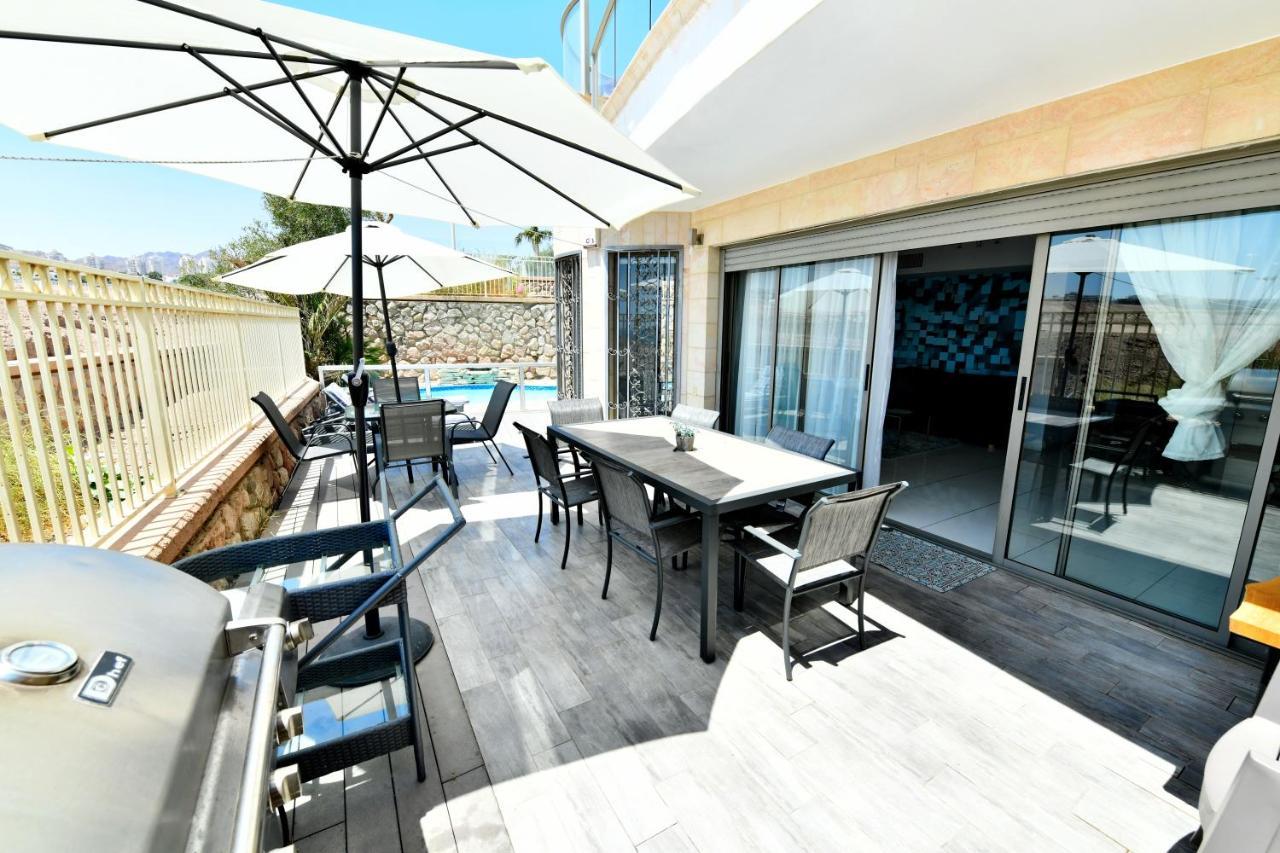 Appartamento Yalarent Oasis Garden With Private Pool Eilat Esterno foto
