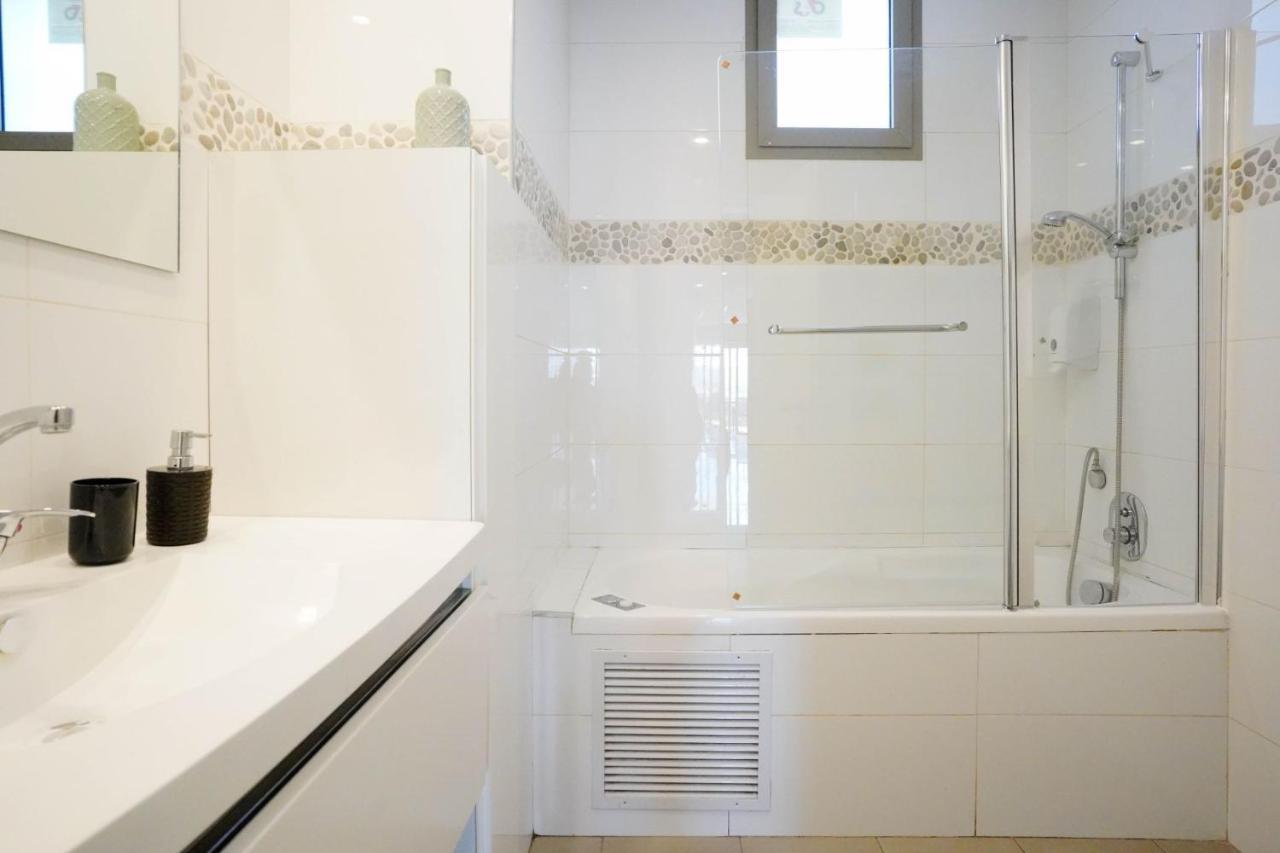 Appartamento Yalarent Oasis Garden With Private Pool Eilat Esterno foto